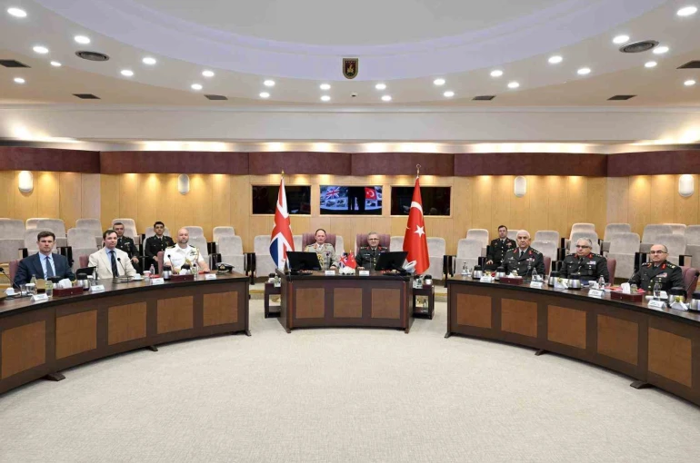 Kara Kuvvetleri Komutanı Tokel, Birleşik Krallık Kara Kuvvetleri Komutanı Orgeneral Walker ile görüştü