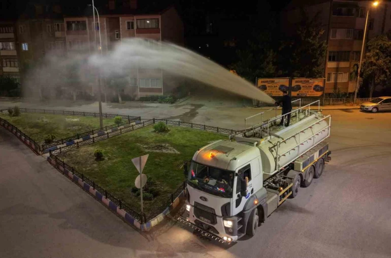 Karabük Belediyesi içme suyu kullanmadan yeşil alanları suluyor