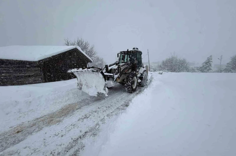Karabük’te 30 köy yolu ulaşıma açıldı