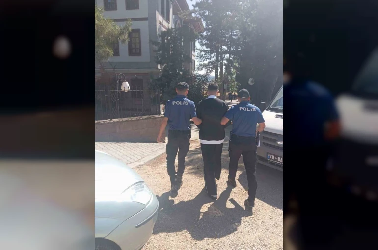 Karabük’te 8 yıl hapisle aranan firari yakalandı