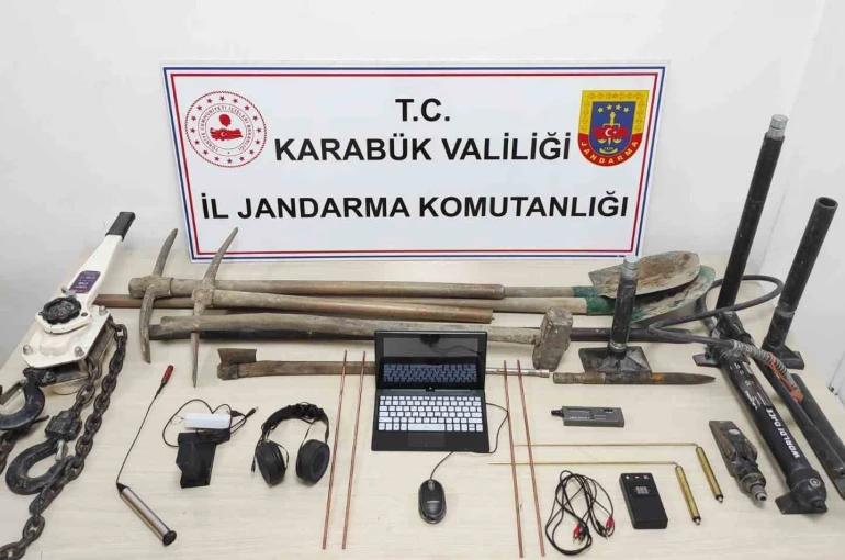 Karabük’te jandarmadan kaçak kazı ve uyuşturucu operasyonu
