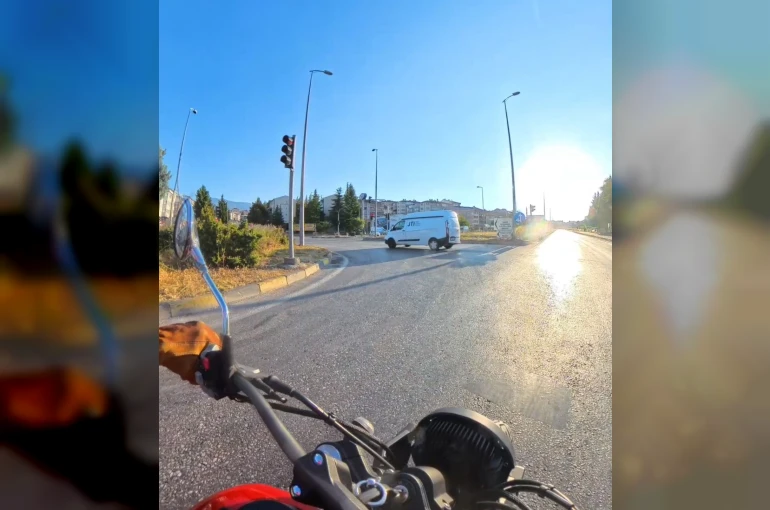 Karabük’te kırmızı ışık ihlalleri kask kamerasında
