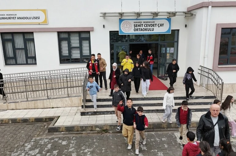Karabük’teki okullarda eş zamanlı deprem tatbikatı