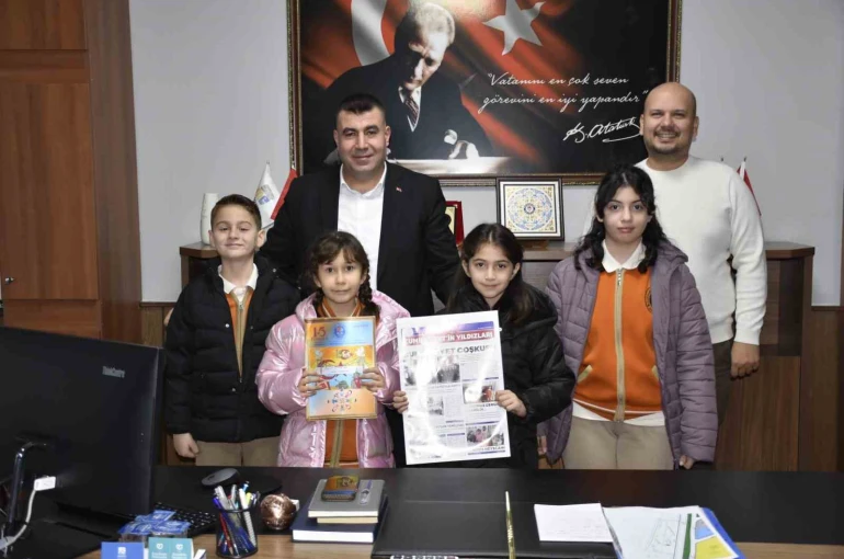 Karacabey Belediyesi, öğrencilerin yanında