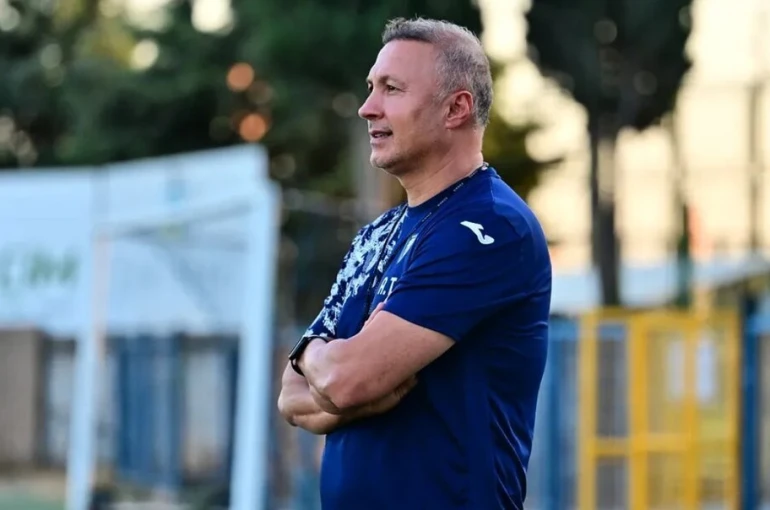 Karacabey Belediyespor’da Ahmet Taşyürek dönemi sona erdi