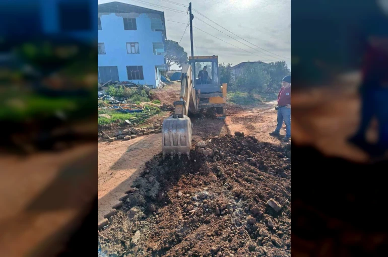 Karacasu’da belediyenin çalışmaları sürüyor