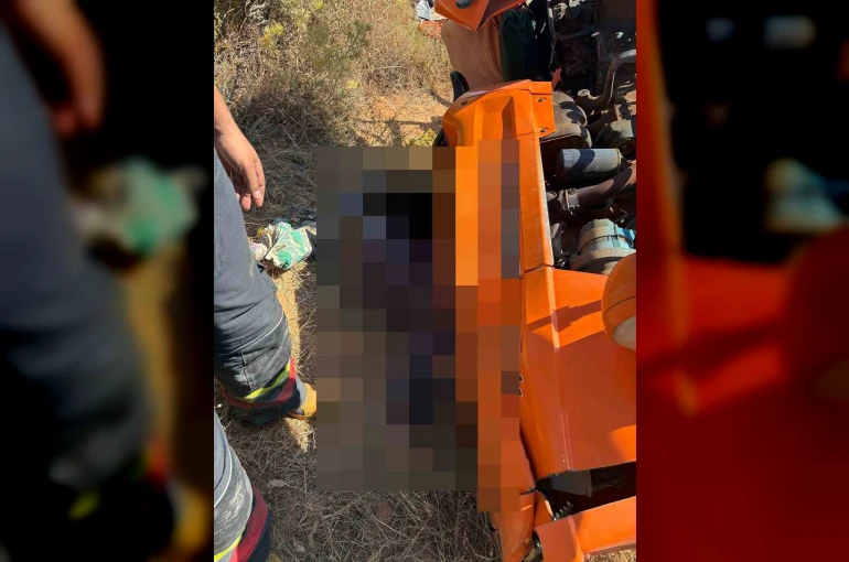 Karacasu’da traktör devrildi: 1 ölü