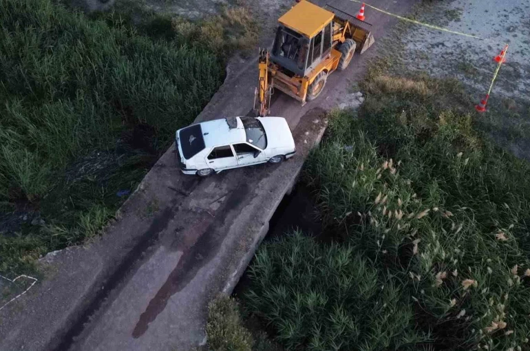 Karaman’da otomobil dereye devrildi: 3 çocuk hayatını kaybetti, 4 kişi yaralandı