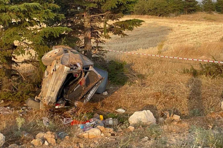 Karaman’da otomobil şarampole takla attı: 1 yaralı