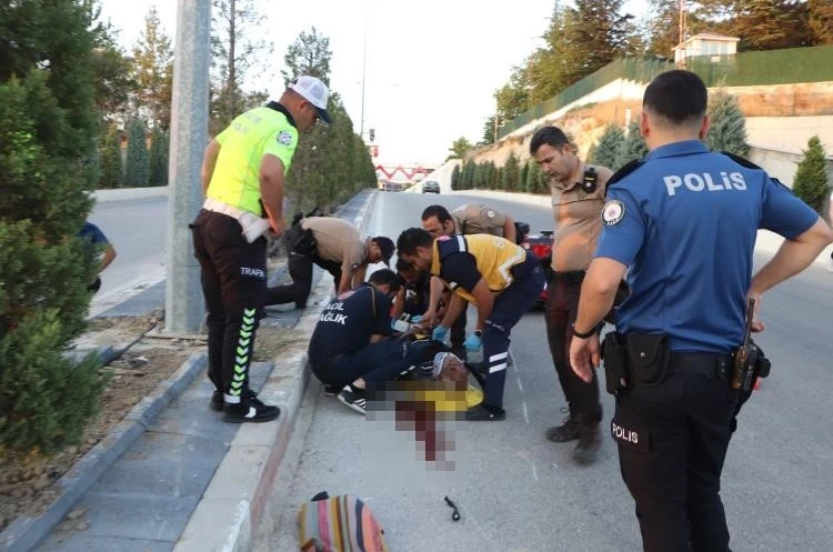 Karaman’da otomobilin çarptığı elektrikli bisikletin sürücüsü ağır yaralandı