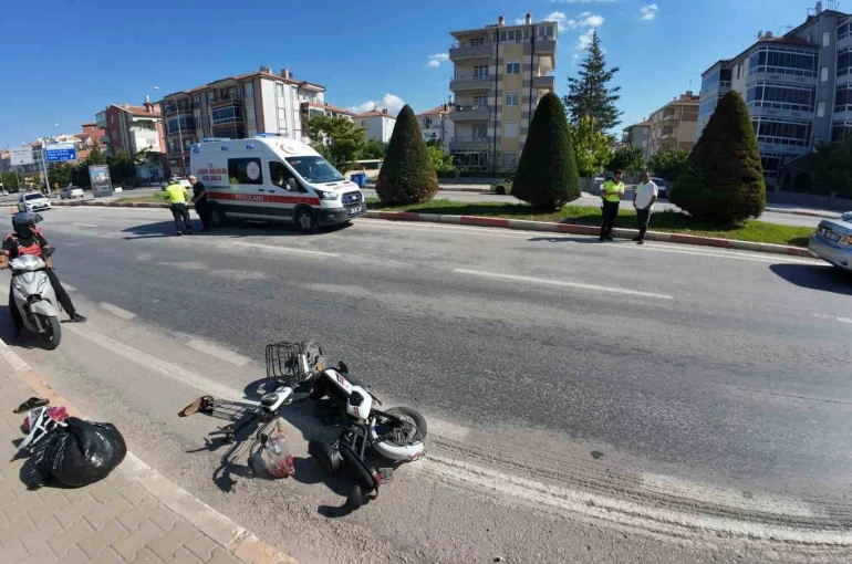Karaman’da otomobille elektrikli bisiklet çarpıştı: 1 yaralı