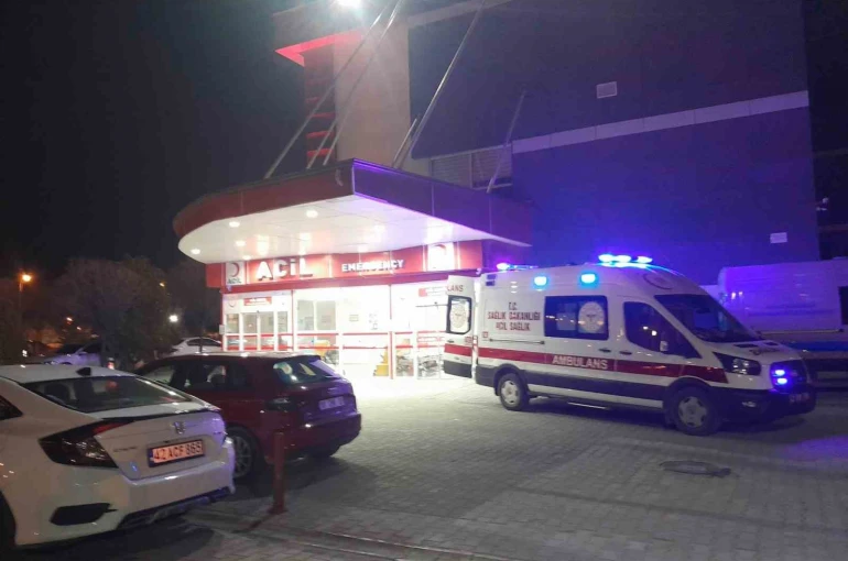 Karapınar’da iki otomobil çarpıştı: 4 yaralı
