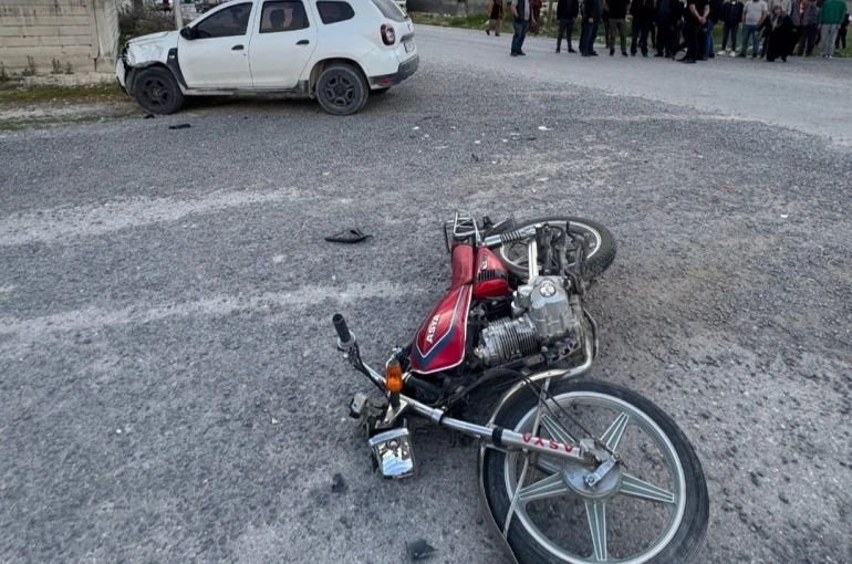 Karapınar’da motosiklet ile otomobil çarpıştı: 1 yaralı