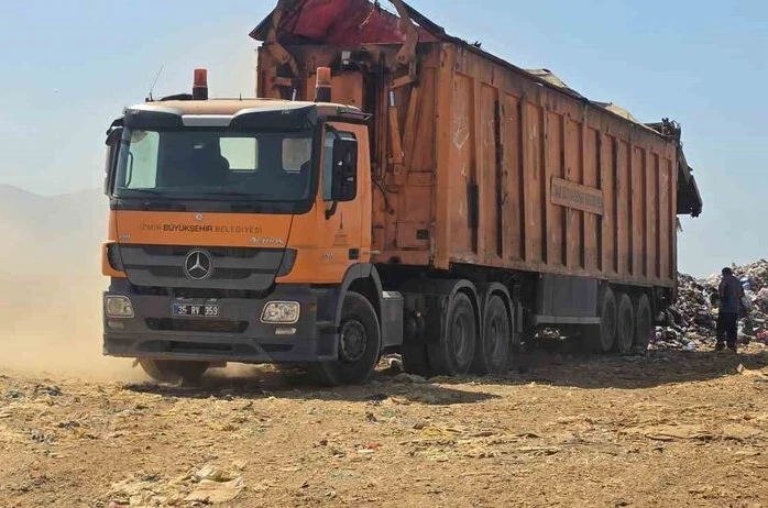Karateke’de jandarmaya rağmen çöp dökümleri devam ediyor