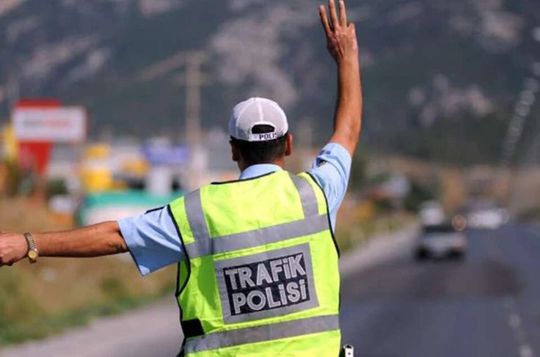 Karayolları duyurdu! Ankara-Konya yolu trafiğe kapatıldı