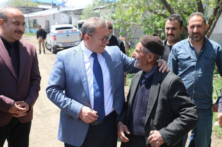 Kars Valisi Ziya Polat, vatandaşların talep ve sorunlarını dinledi