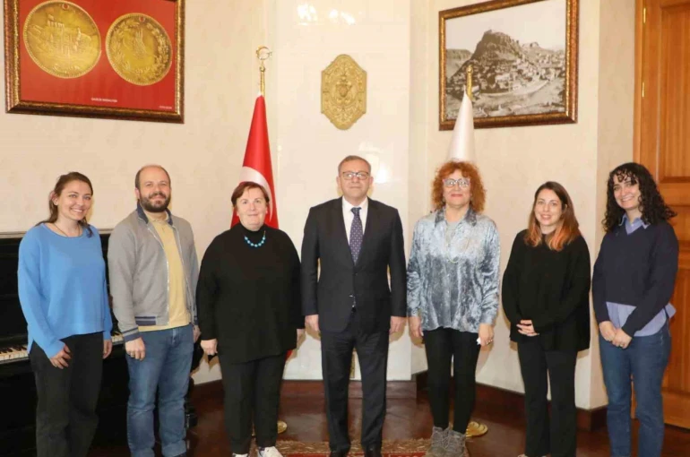 Kars’ın geleceği masada: Akademik heyetten Vali Polat’a kritik sunum