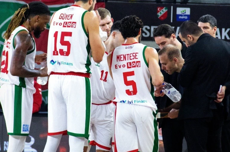 Karşıyaka Basketbol, üçüncü galibiyetini aldı