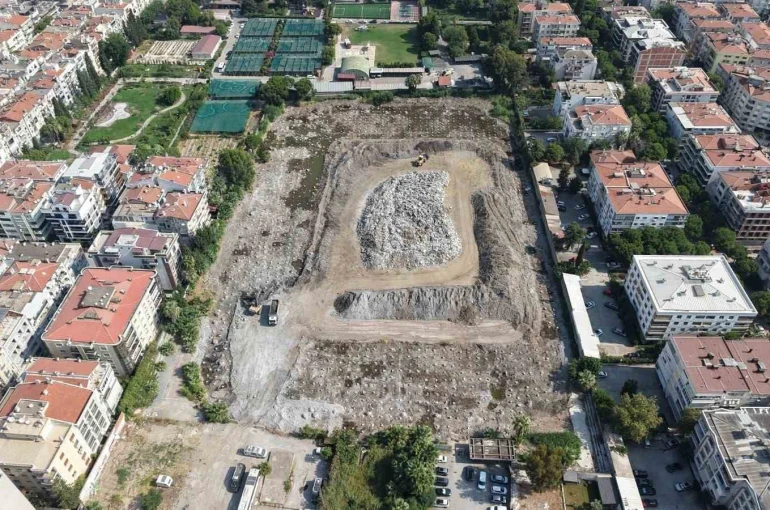 Karşıyaka: "Zübeyde Hanım Stadyumu bir siyasi görüşün değil, Karşıyaka’nın evidir"