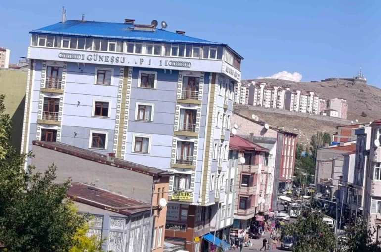Kars’ta Ağustos ayı konut satışları açıklandı; 432 konut yeni sahibini buldu