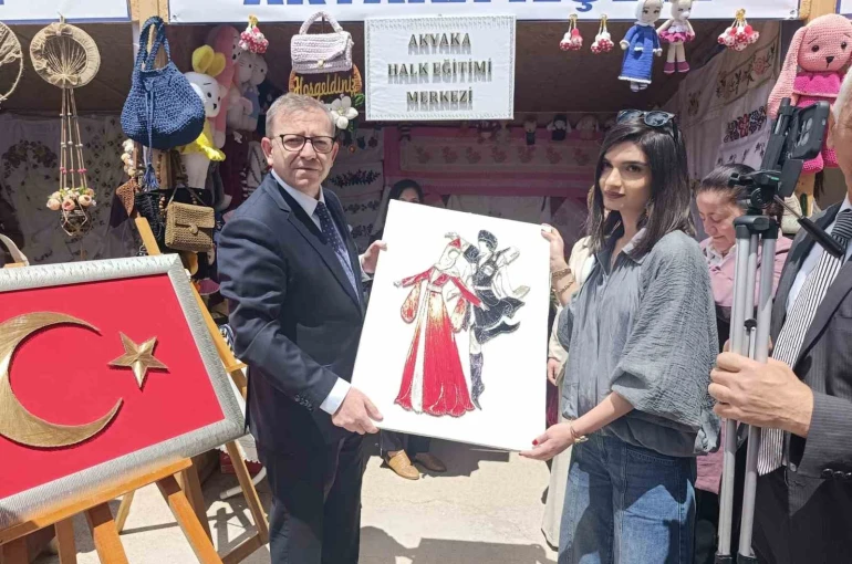 Kars’ta "Her Zaman, Her Yere, Herkes İçin Eğitim" sergisinin açılışı yapıldı