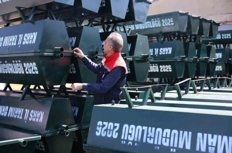 Kars’ta meralara modern altyapı desteği: Hayvan içme suyu sıvatlarının dağıtımı başladı