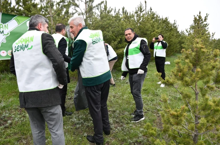 Kars’ta "Orman Benim" Seferberliği: Paşaçayırı’nda yangın riskine karşı temizlik hareketi