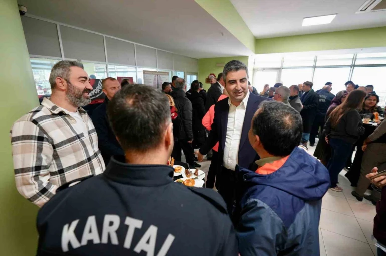 Kartal Belediyesi çalışanları yeni yılı birlikte karşıladı