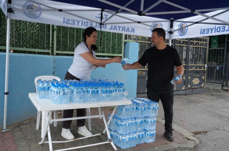 Kartal Belediyesi’nden LGS öğrencilerine sınav günü desteği