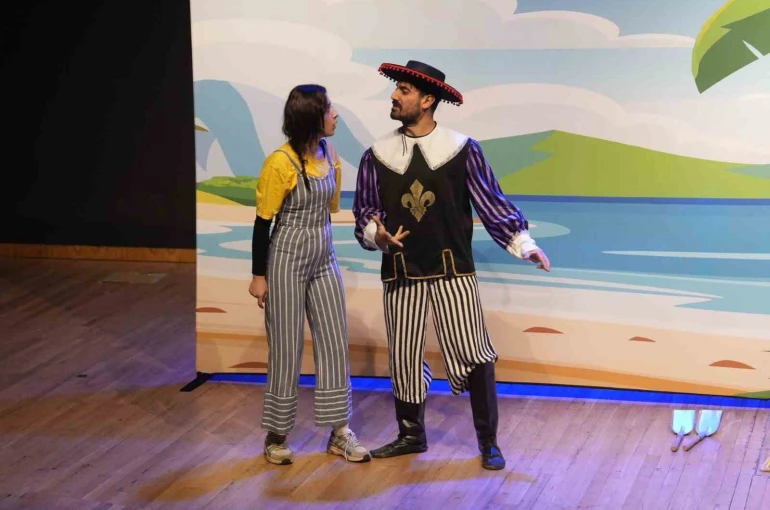 Kartal’da çocukların tatil sevinci: "Yarıyıl Şenliği" renkli etkinliklerle başladı
