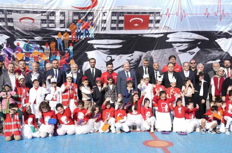 Kartal’da ‘Kızılay Haftası’ öğrenci etkinlikleriyle kutlandı