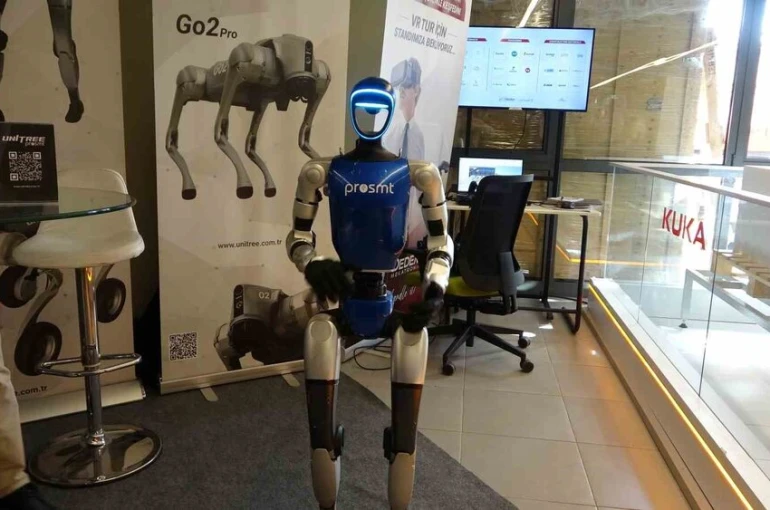Kartal’da ‘Robotik Otomasyon Çözümleri Zirvesi’ başladı