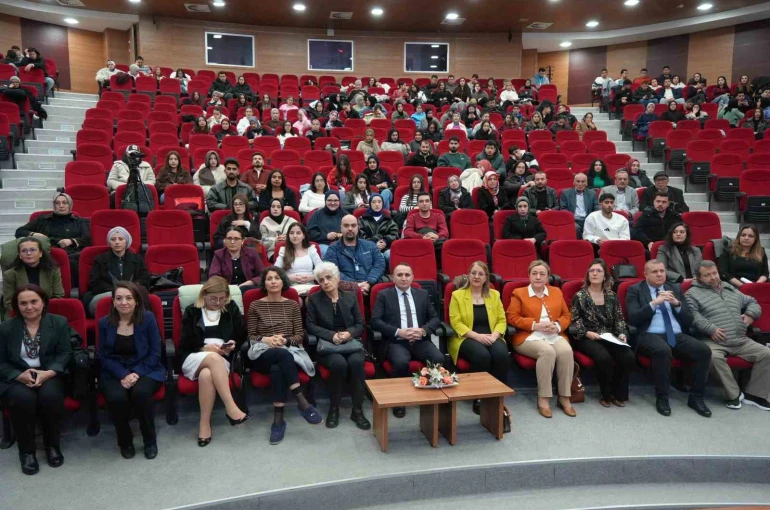 Kastamonu Üniversitesi’nde "Sağlık Turizmi ve Kapsayıcı Sağlık Yaklaşımları" masaya yatırıldı