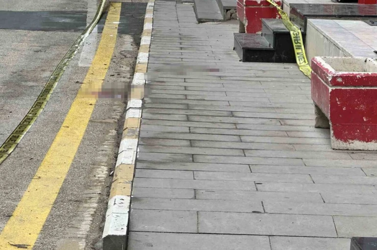Kastamonu’da genç kadın, otelin penceresinden düşerek hayatını kaybetti