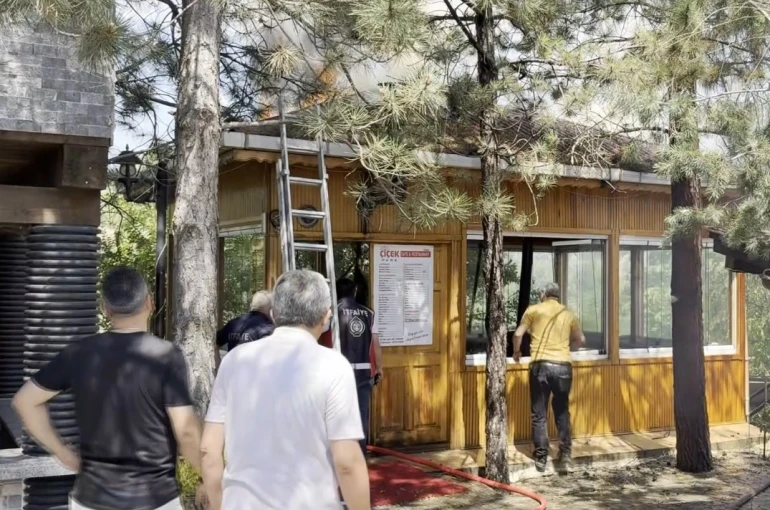 Kastamonu’da tesiste çıkan yangın ormana sıçramadan söndürüldü