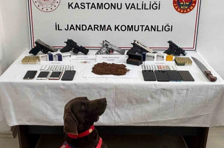 Kastamonu’da uyuşturucu ve silah operasyonu: 3 tutuklama