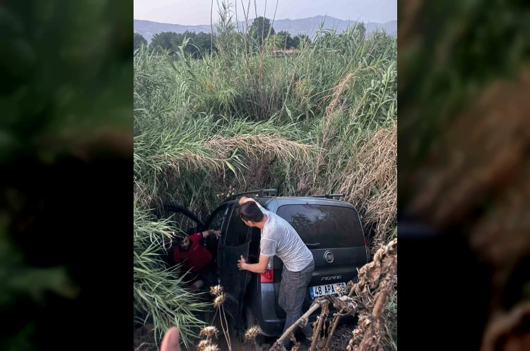 Kayıp şahsın kazada aracı ile sazlığa uçtuğu ortaya çıktı