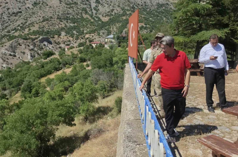 Kaymakam Arıkan, Yeşilyayla ve Yeşilyamaç köylerinde incelemelerde bulundu 