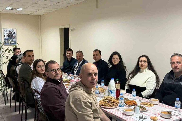 Kaymakam Bayram emniyet personeliyle iftarda buluştu
