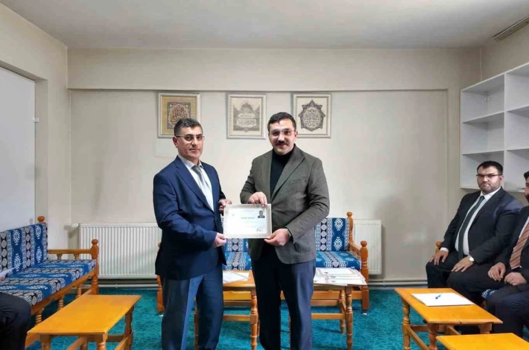 Kaymakam Çamkerten din görevlileriyle bir araya geldi