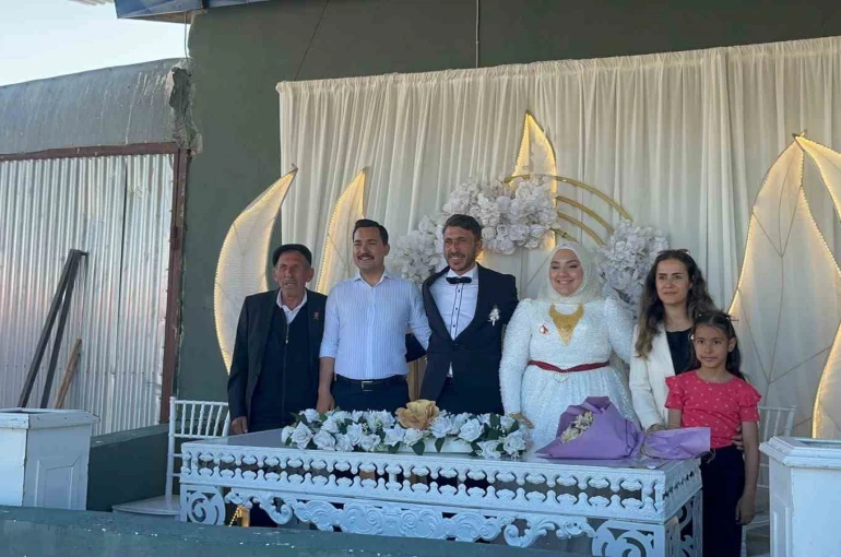 Kaymakam Demirtaş, Gelekçi ailesinin mutluluğuna ortak oldu