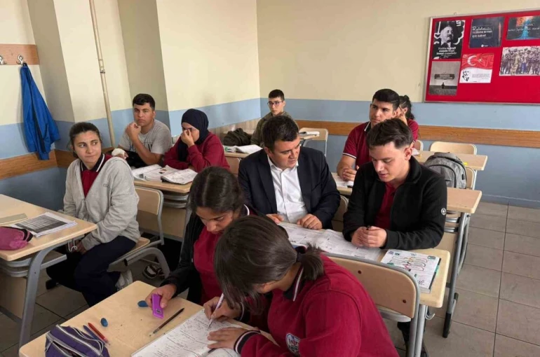 Kaymakam Dertlioğlu’ndan Selahaddin Eyyubi Fen Lisesine Ziyaret