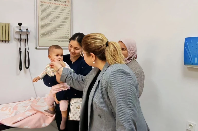 Kaymakam Doğru Germencik Devlet Hastanesi’ndeki çalışmaları değerlendirdi