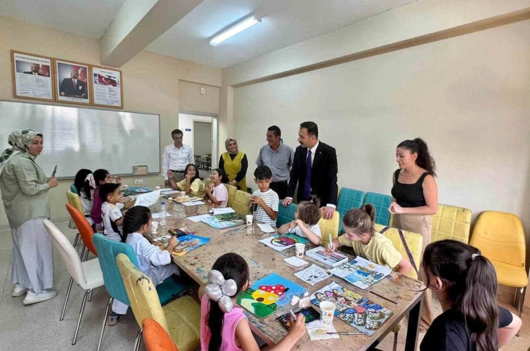 Kaymakam Hökelekli gençlik merkezinde incelemelerde bulundu