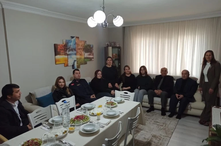 Kaymakam İlhan, vatandaşlarla iftar sofrasında buluştu