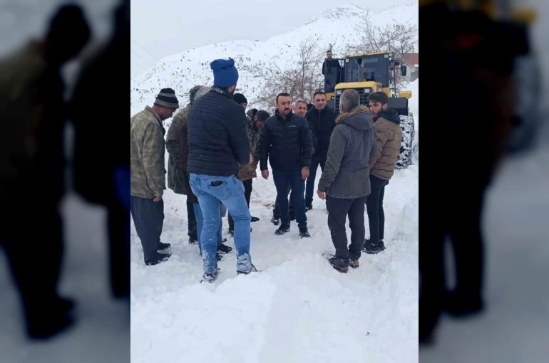 Kaymakam Pelvan, yol açma çalışmalarını inceledi