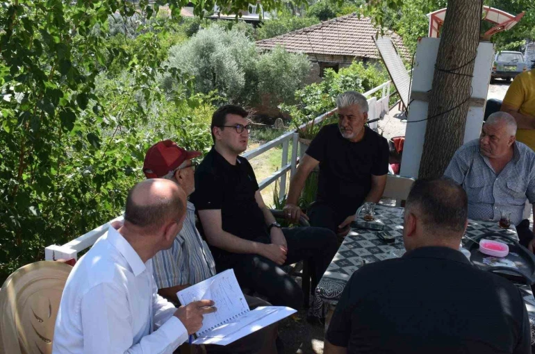 Kaymakam Sözen, yangın mağduru aileleri yalnız bırakmadı