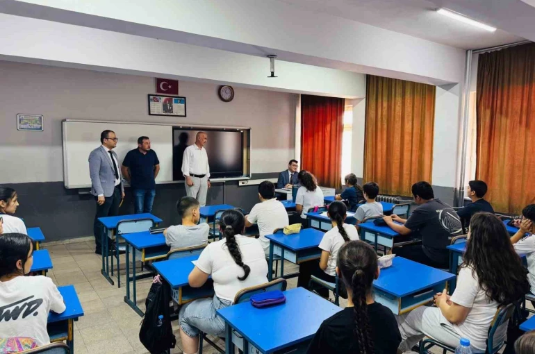 Kaymakam Sözen’den yaz dönemi destekleme kurslarına inceleme