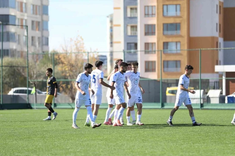 Kayseri Atletikspor ilk mağlubiyetini aldı