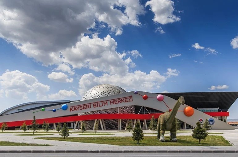 Kayseri Bilim Merkezi, yarıyılda etkinliklerle öğrencileri misafir edecek